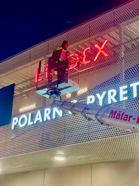 Skyltskruvarna – referensbild